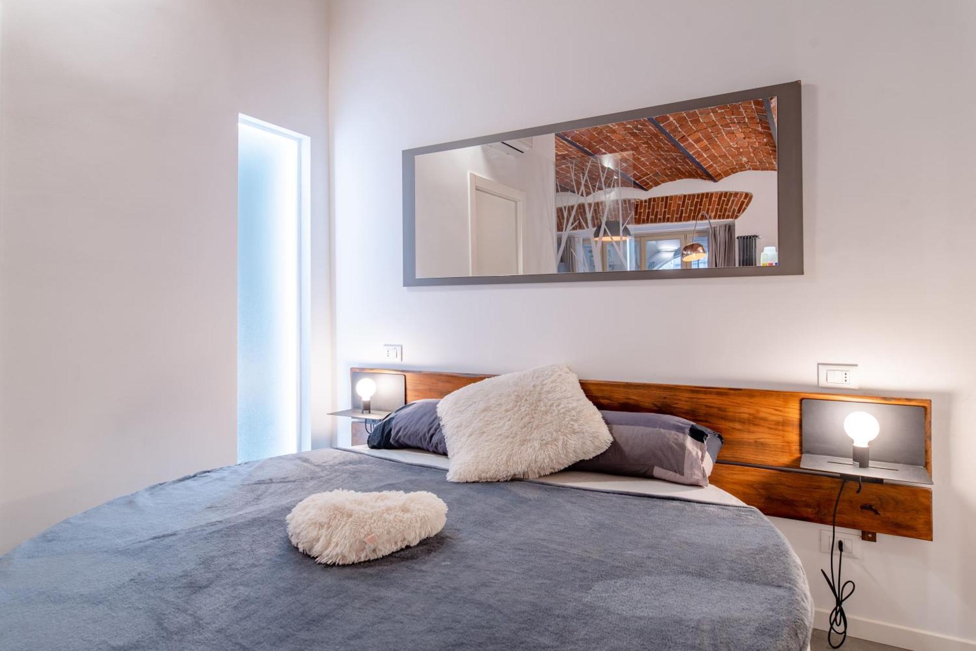 Suite & Queen Apartments Турин Экстерьер фото