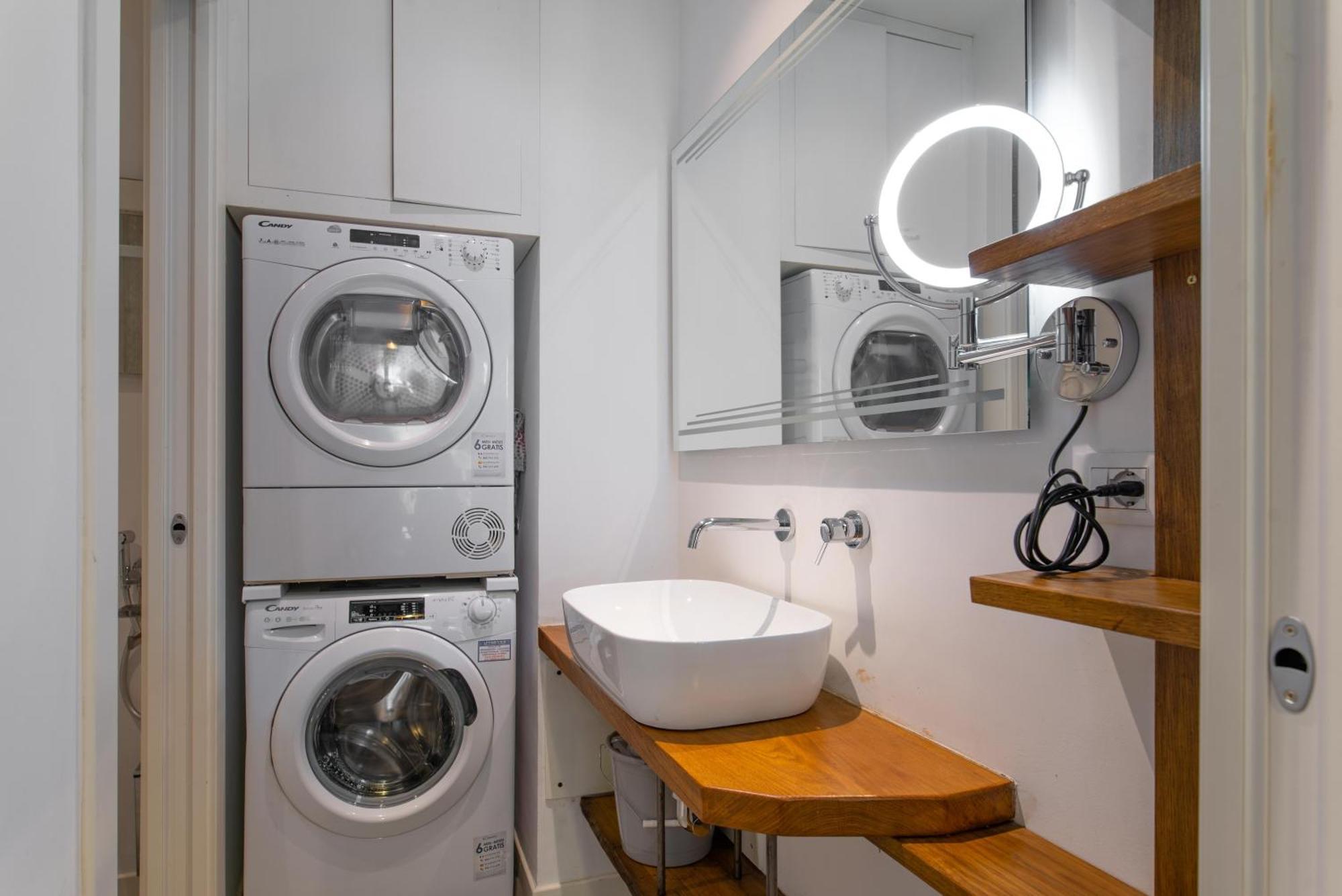 Suite & Queen Apartments Турин Экстерьер фото